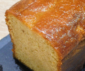Cake Moelleux au citron, glaçage à l’huile d’olive