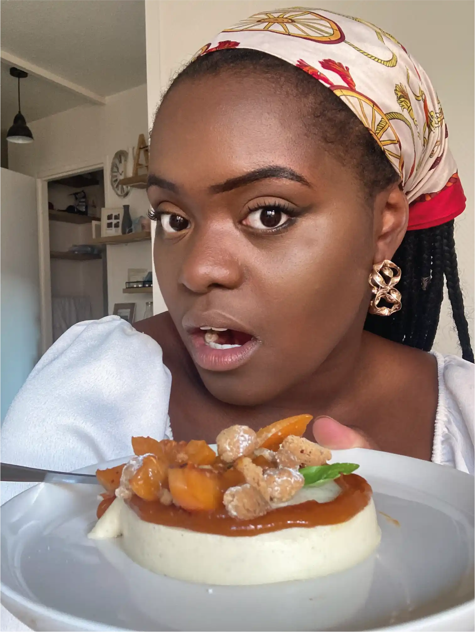 Photo de la créatrice,et une de ses recettes 